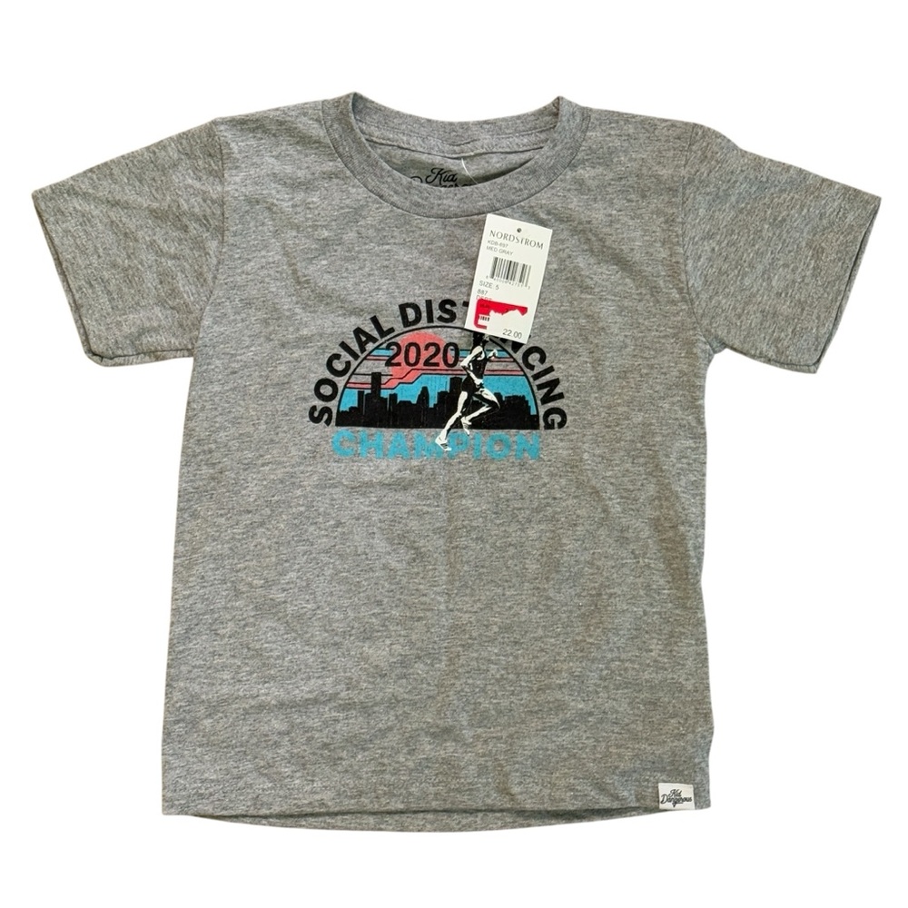 Kid’s unisex Kid Dangerous gray graphic short sleeve t shirt NWT
